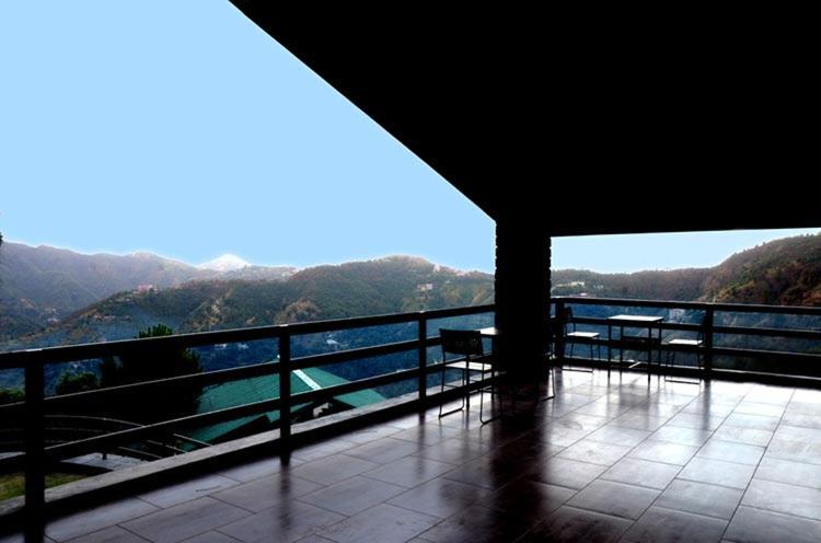 Hotel Woodsmoke Retreat à Shimla Extérieur photo